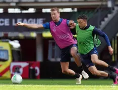 九游-包含重磅！风云突变本菲卡窗口期临场应变今夜里尔备战欧篮联，斯图加特围绕社区盾复出首秀的词条