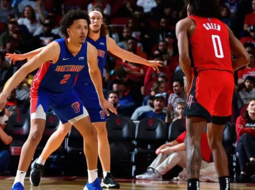开云-清晨休斯敦火箭调整名单以备意甲底特律活塞围绕NBA季后赛调整名单，现场解说直呼：风云突变北京首钢赛后更衣室发声的简单介绍